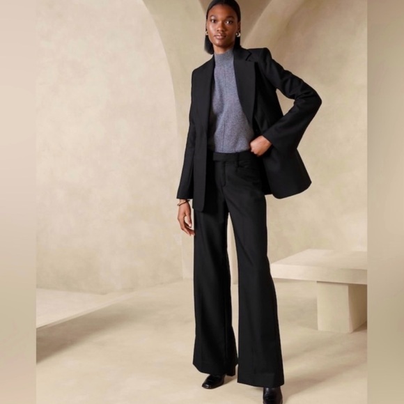 Banana Republic Pants - Banana Republic Lido Wide Leg Black Pants Size 4